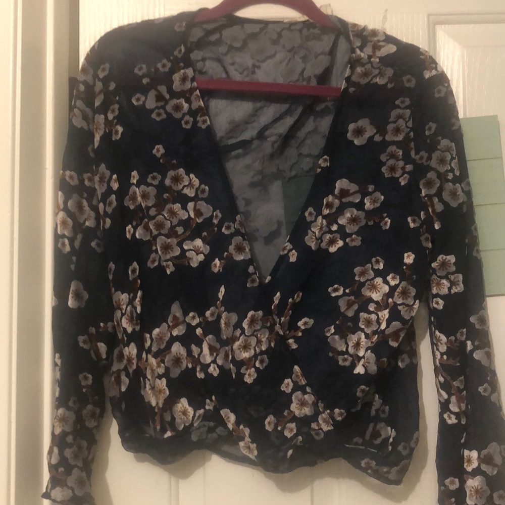 Cute flowery shirt